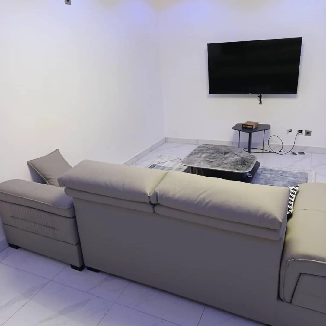Cfb Suarl Apartment Dakar